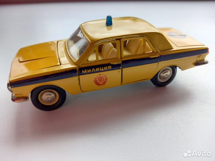 Машинка СССР 1:43 Волга газ-24 Милиция