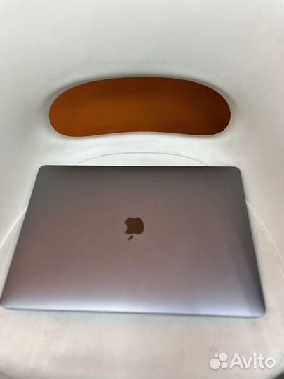 Apple macbook pro 15 2016 A1707