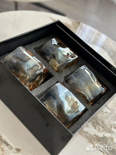 Набор из 4-х бокалов в подарочной упаковке