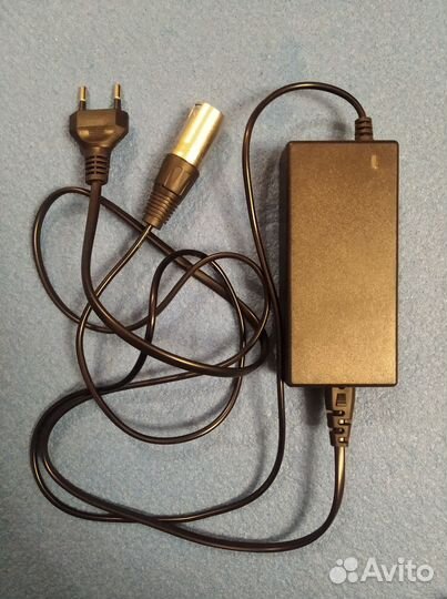 Зарядное устройство 42В 2А для li-ion батарей 36В