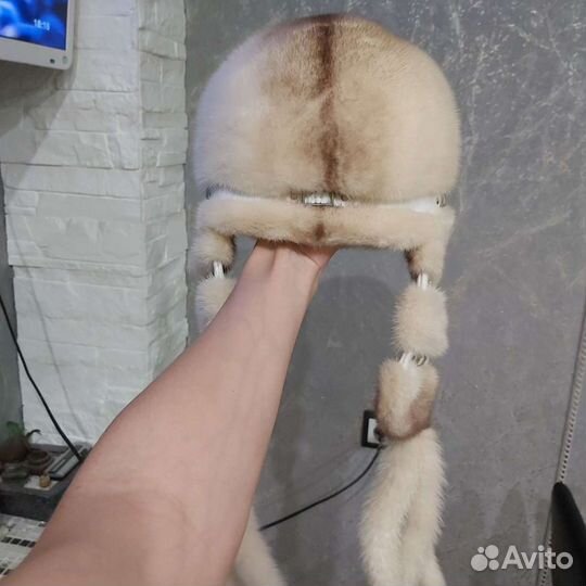 Шапка норковая со вставками из натуральной кожи