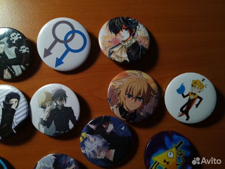 Аниме значки маленькие