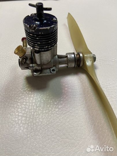 Микродвигатель для авиомоделирования 