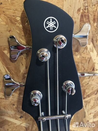 Комплект Yamaha trbx-174 и Fender rumble 15 Combo