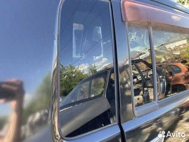 Стекло глухое правое Nissan Cube