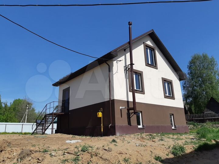 Коттедж 190 м² на участке 8 сот.