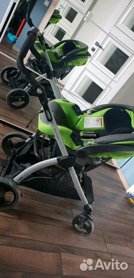 Детская коляска (база) и автокресло Peg Perego Boo