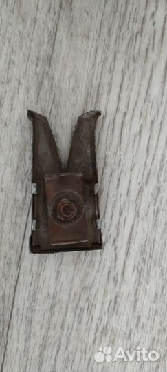 Эмблема Газ-М20 