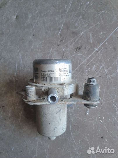 Насос воздушный на Cadillac bls