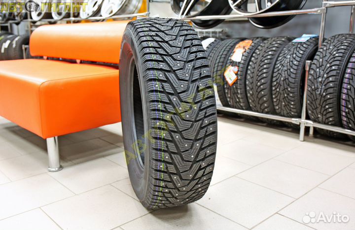 Hankook Winter I'Pike RS2 W429 215/60 R16 99T