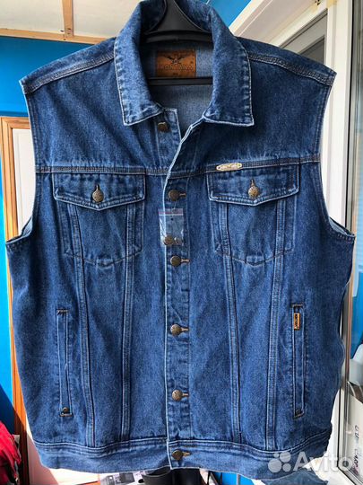 Удобная джинсовая жилетка. Хлопок. Montana