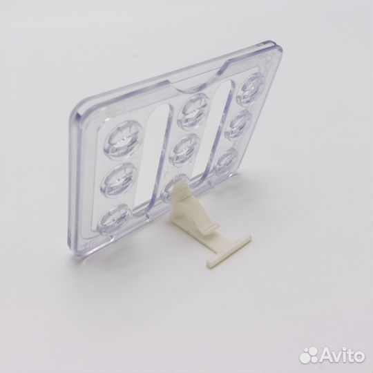 Клипса с задней опорой