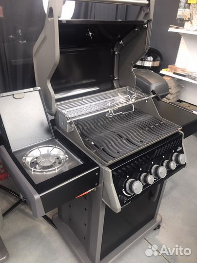 Газовый гриль Napoleon с вертелом