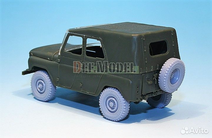 1/35 UAZ-469 Trumpeter 02327 + Voyager +DEF допы