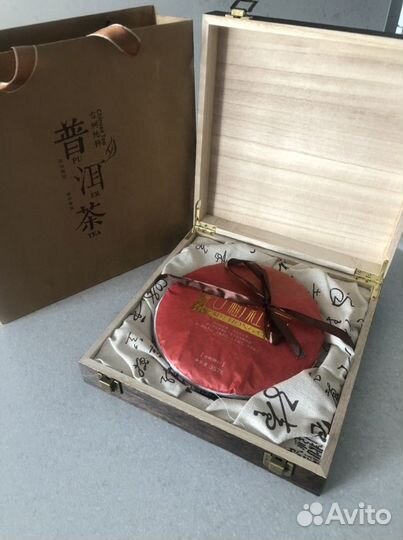 Чай Шен (Шу) пуэр блин в подарочной упаковке