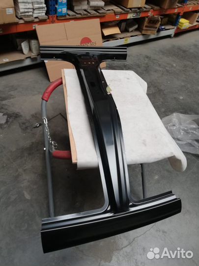 Стойка кузова центральная Mitsubishi L200 5312A757