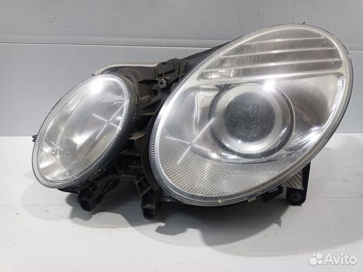Фара левая Mercedes W211 E-class