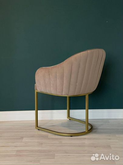 Стул офисный