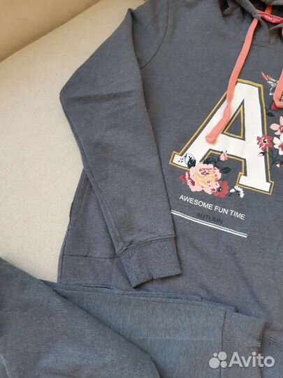 Одежда на девочку 146 см
