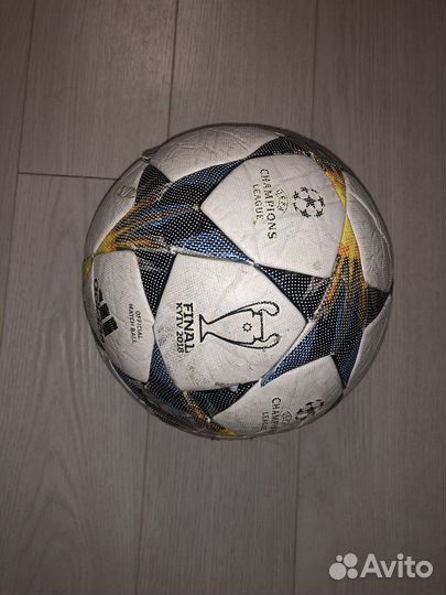 Футбольный мяч размер 5