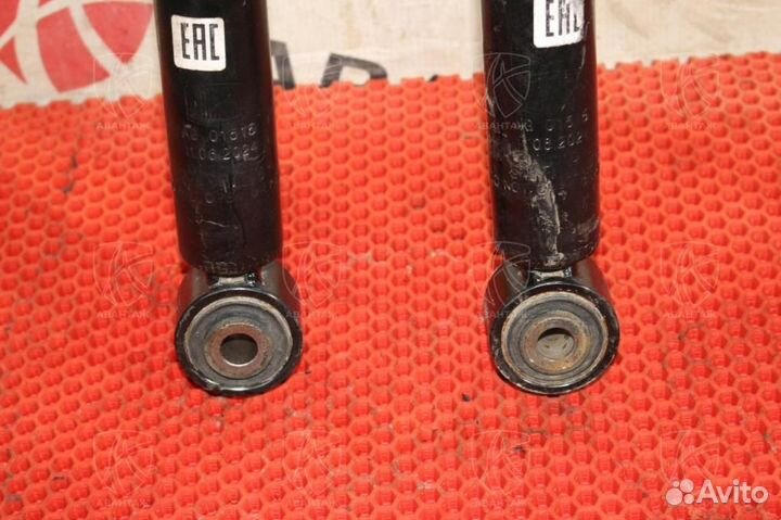 Амортизаторы задние Лада Веста