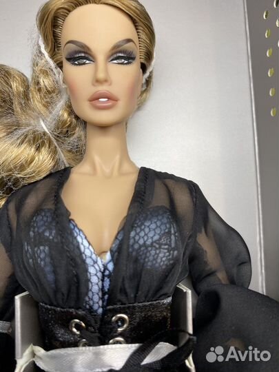 Luchia Zadra Close-up Doll IT Direct Exclusive