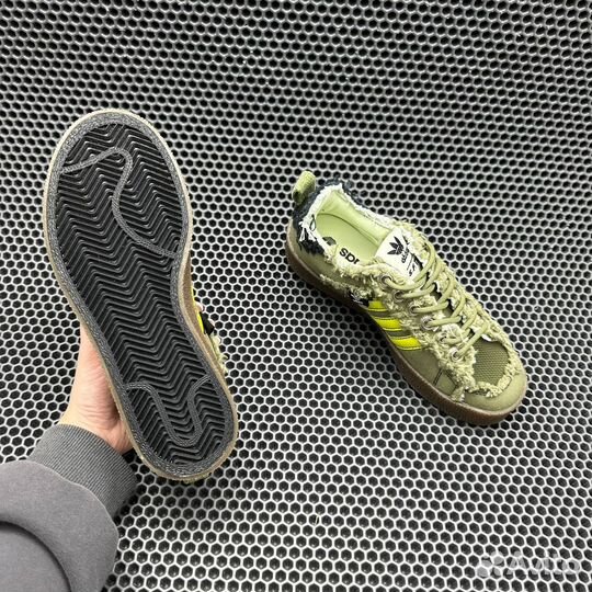 Adidas x sftm Campus