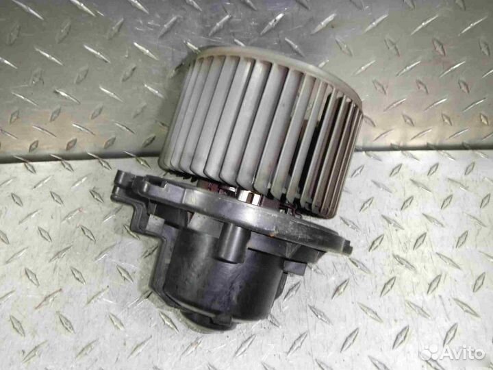 Моторчик отопителя Suzuki Alto 1998-2012
