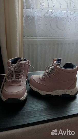 Ботиночки на девочку 23размер