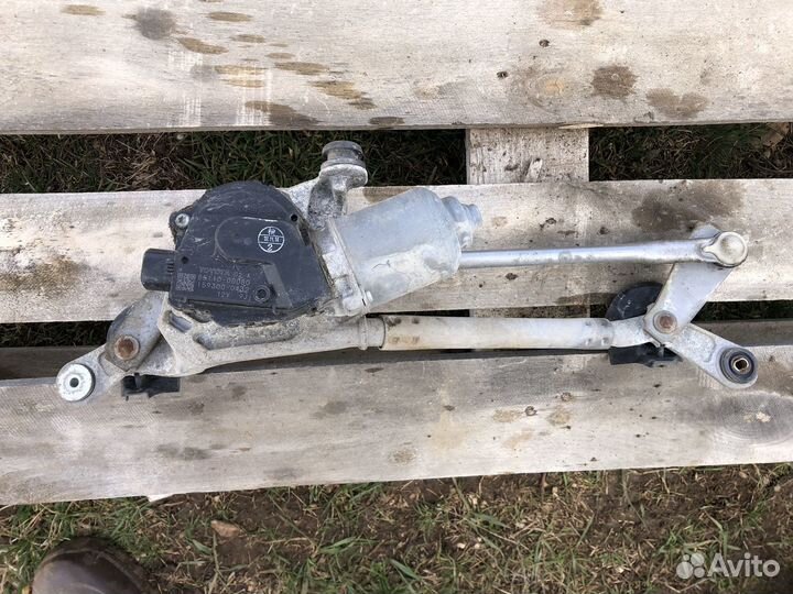 Трапеция дворников toyota yaris scp90