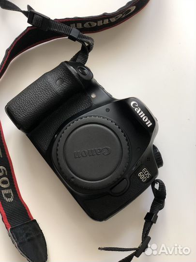 Зеркальный фотоаппарат canon 60d