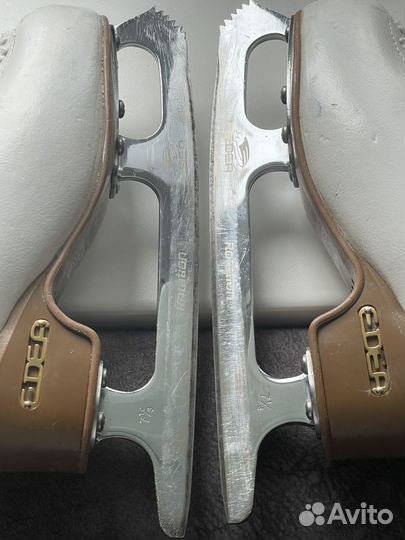 Фигурные коньки edea 200