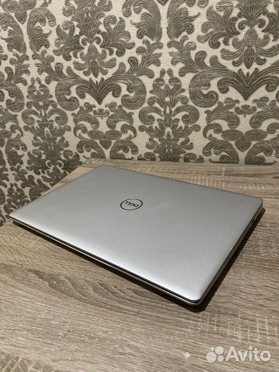 Мощный ультрабук dell ryzen 5/8 ram/vega 8/nvme