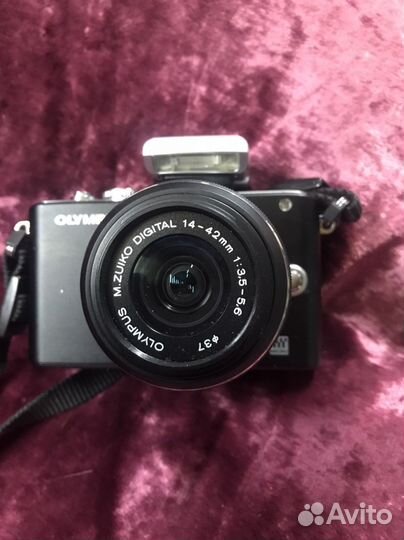 Беззеркалка olympus Pen E-PL3 Kit