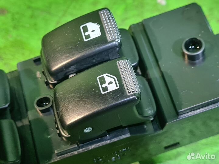 Блок управления стеклоподъемниками для Kia RIO 1