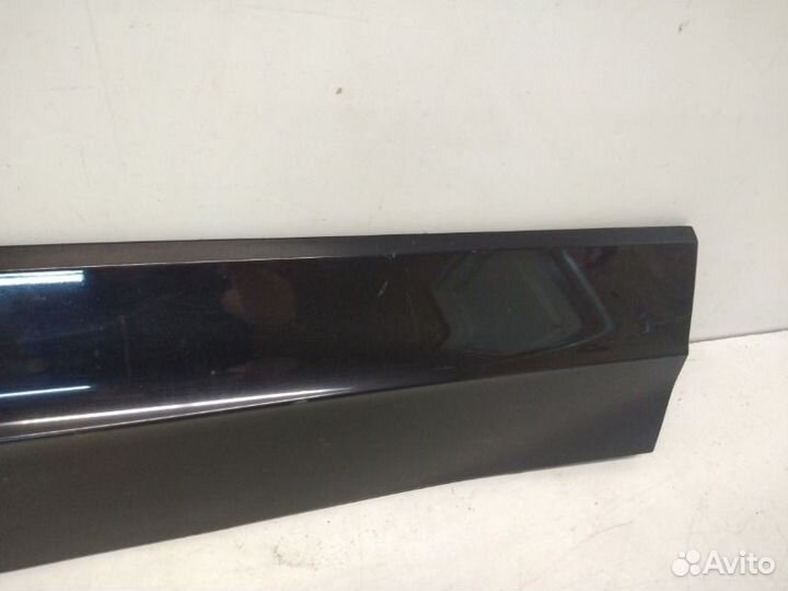 Накладка двери передняя правая Volkswagen Touareg