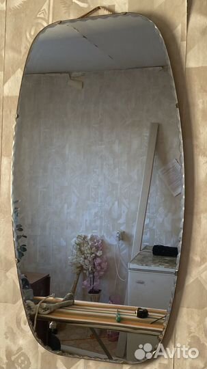 Зеркало настенное