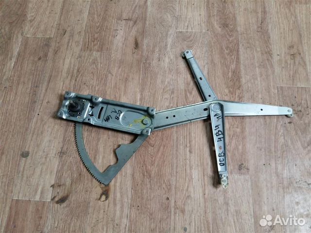 Стеклоподъемник механический передний левый Opel