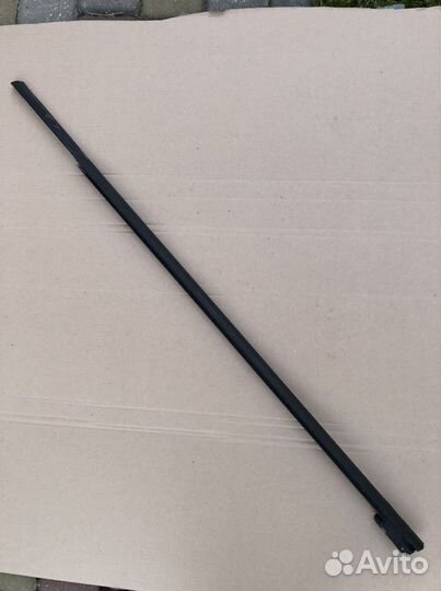 Молдинг стекла передний правый Audi A58T