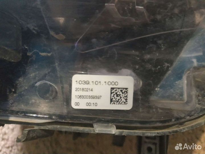 Передняя левая фара BMW G30 2018г