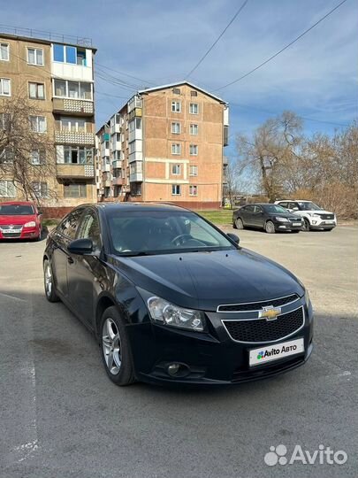 Chevrolet Cruze 1.8 AT, 2011, 156 500 км