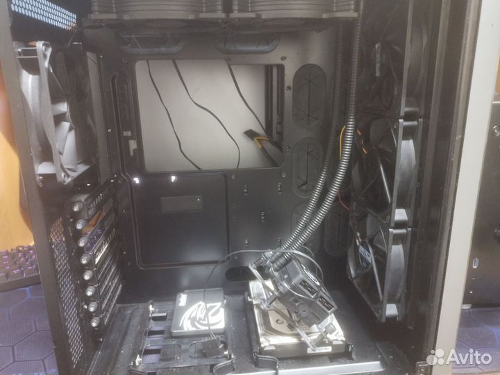 Корпус Corsair carbide 540d + водяное охлаждение