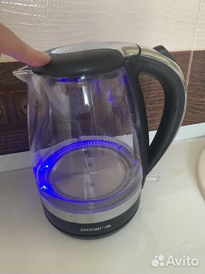 Чайник электрический Polaris