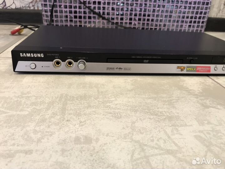 DVD плеер samsung DVD-P375KD