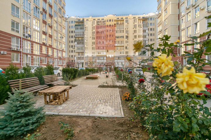 1-к. квартира, 38 м², 1/10 эт.