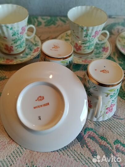 Кофейный сервиз.Чашки и блюдца