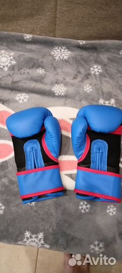 Детские боксерские перчатки. Новые