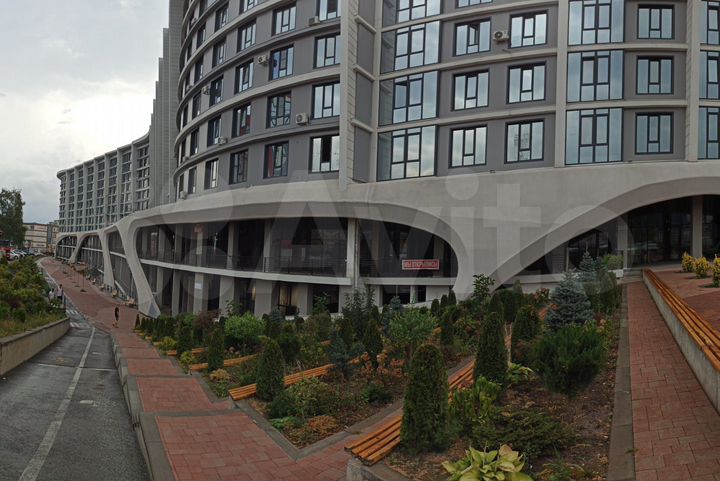 3-к. квартира, 93 м², 3/10 эт.