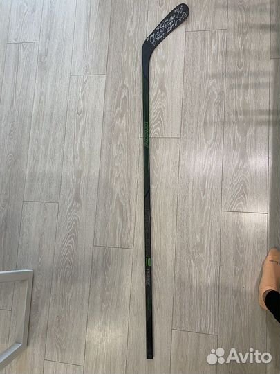 Клюшка хоккейная