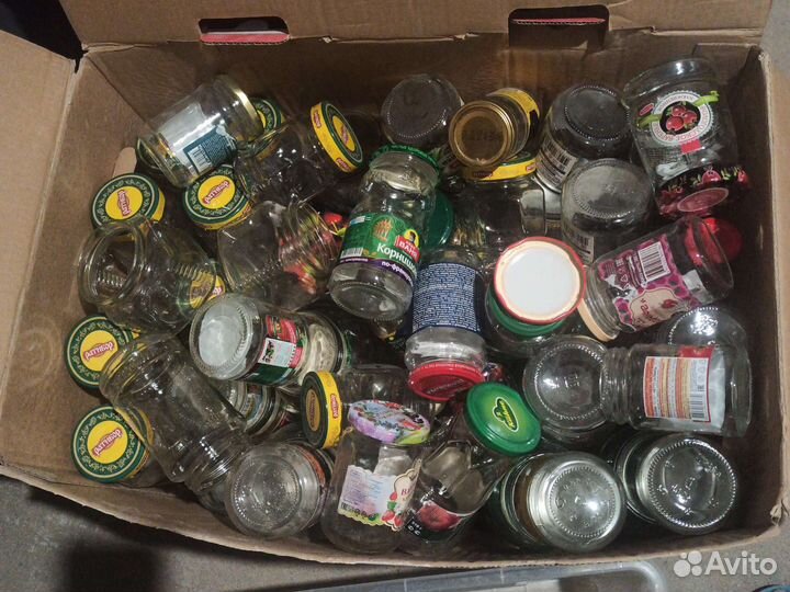 Стеклянные банки отдам